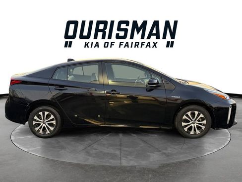 Used 2022 Toyota Prius XLE image 7