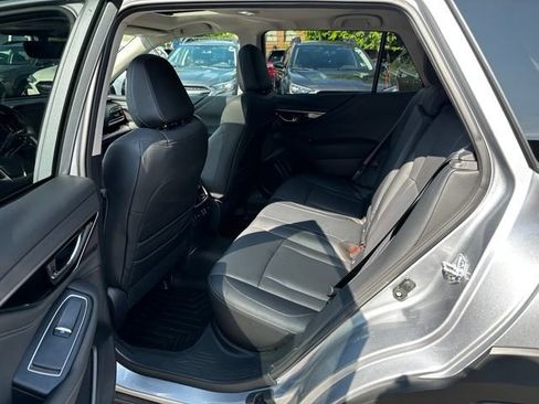 Used 2025 Subaru Outback Limited AWD/4WD image 26