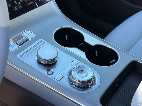 New 2026 Genesis GV70 2.5T Advanced image 32