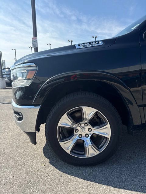 Used 2021 RAM 1500 Laramie AWD/4WD image 2
