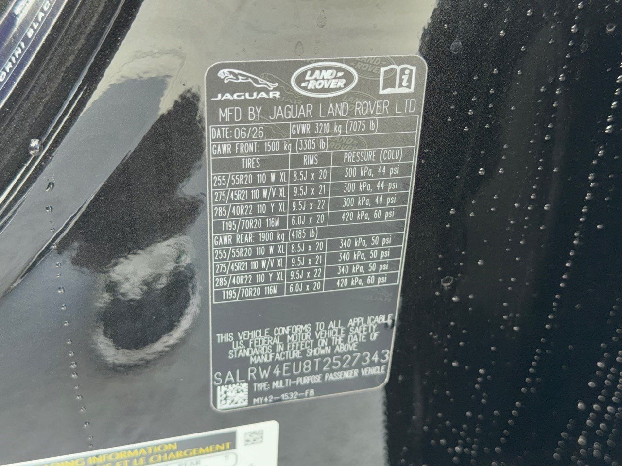 New 2026 Land Rover Discovery Limited Edition AWD/4WD image 32