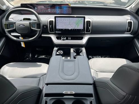 New 2027 Ford Expedition Max Active RWD image 25