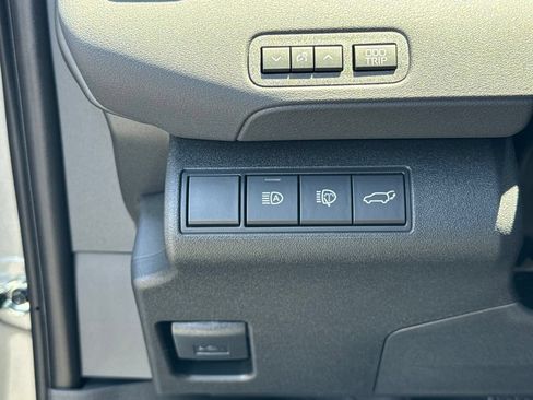 New 2026 Toyota bZ FWD image 23