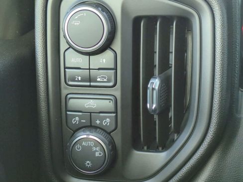 Used 2021 Chevrolet Silverado 1500 Custom w/ LPO, Dark Essentials Package image 27