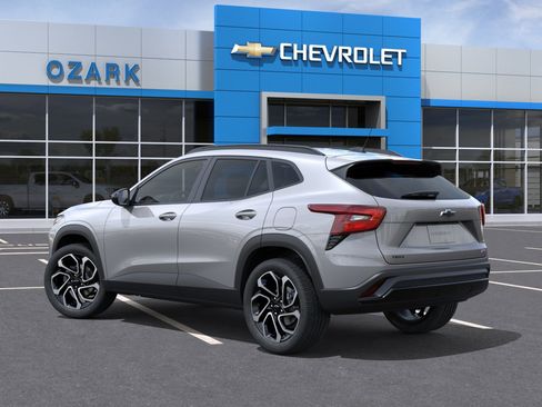 New 2026 Chevrolet Trax RS FWD image 3