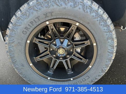 Used 2024 Chevrolet Silverado 1500 W/T w/ Z71 Off-Road Package AWD/4WD image 11