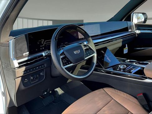 New 2026 Cadillac Escalade Luxury image 6