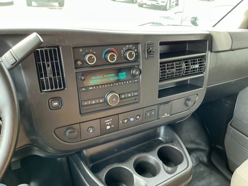 Used 2021 Chevrolet Express 3500 w/ Driver Convenience Package image 12