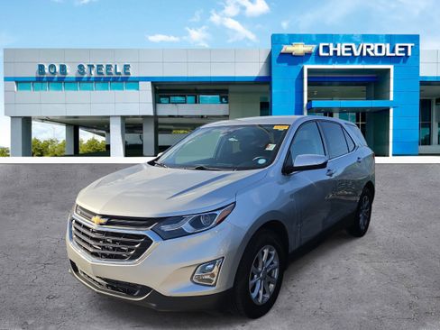 Used 2019 Chevrolet Equinox LT w/ Driver Convenience Package FWD image 3