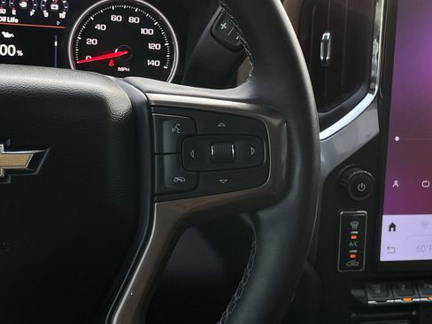 Used 2023 Chevrolet Silverado 2500 High Country image 14