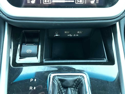 Used 2022 Subaru Outback Limited image 31