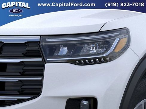 New 2026 Ford Explorer Active image 18