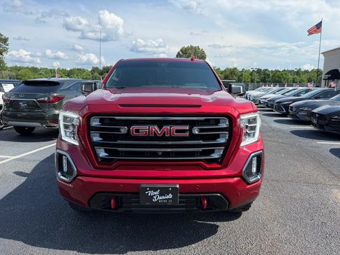 Used 2022 GMC Sierra 1500 AT4 w/ AT4 Premium Package AWD/4WD image 3