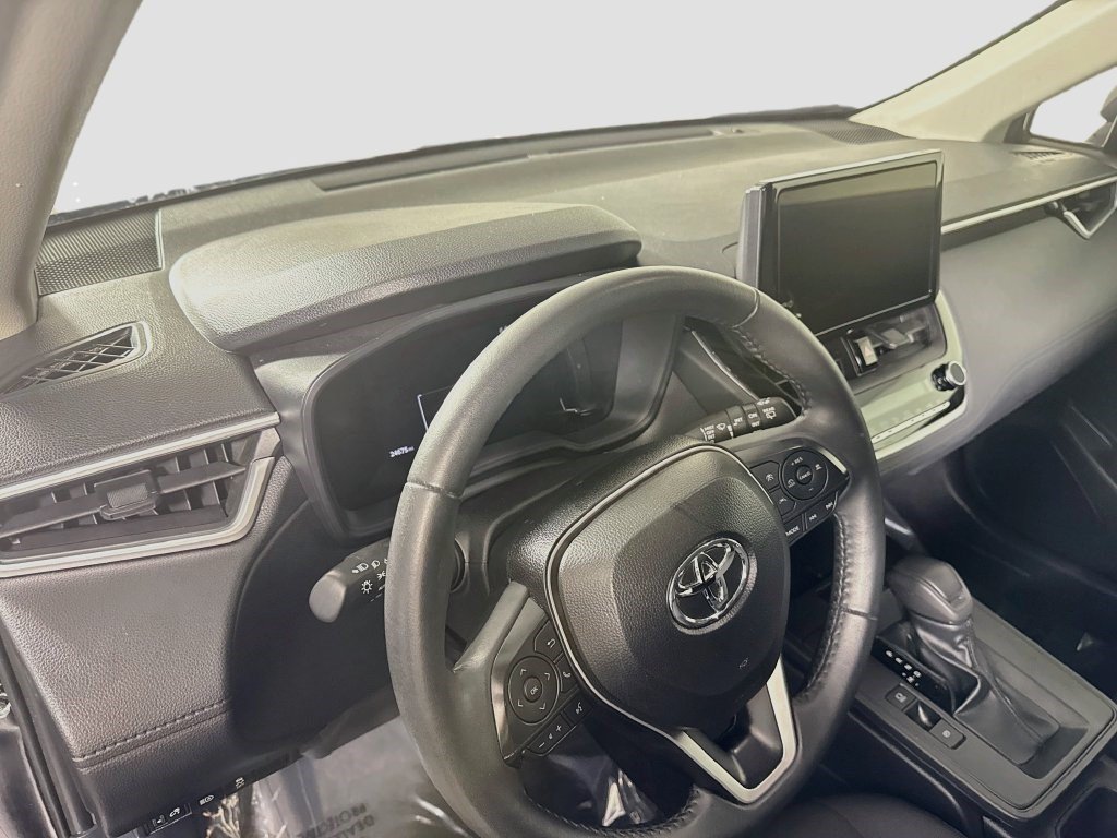 Used 2026 Toyota Corolla Cross LE FWD image 22