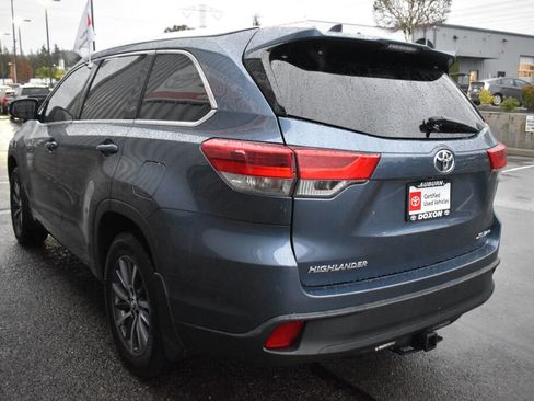 Certified 2017 Toyota Highlander SE image 7