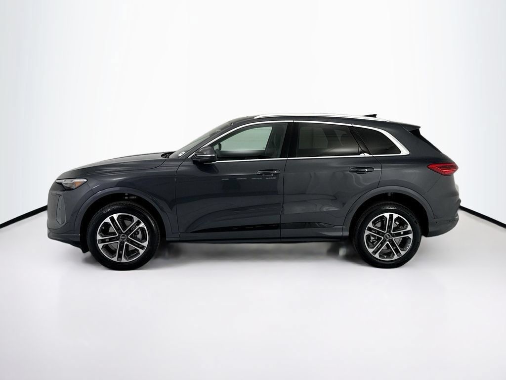 Used 2026 Audi Q5 Premium Plus w/ Premium Plus AWD/4WD image 8
