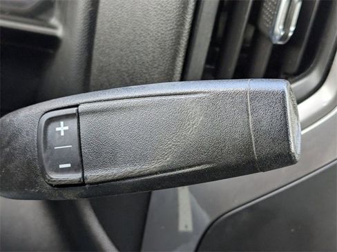 Used 2022 Chevrolet Silverado 1500 Custom image 13