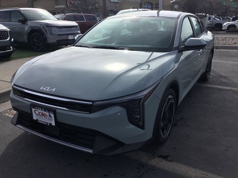 New 2026 Kia K4 EX image 2
