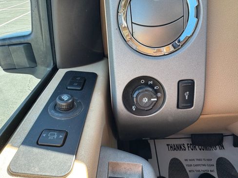 Used 2013 Ford F250 Lariat w/ Lariat Ultimate Pkg image 24