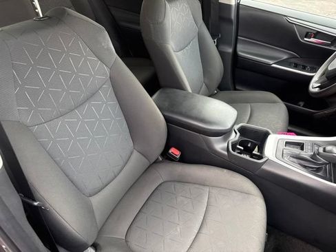 Used 2024 Toyota RAV4 XLE FWD image 16