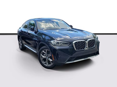 Used 2024 BMW X4 xDrive30i AWD/4WD image 1