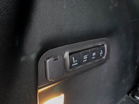 Used 2018 Ford Explorer Sport w/ Equipment Group 401A image 38