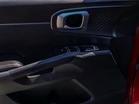 Used 2022 Kia Sorento EX image 24