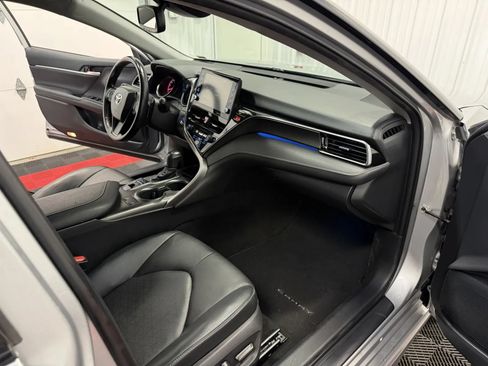 Used 2021 Toyota Camry XSE FWD image 47