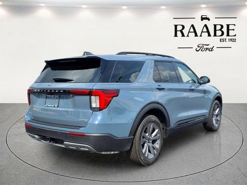 Used 2026 Ford Explorer Active w/ Active Comfort Package AWD/4WD image 7