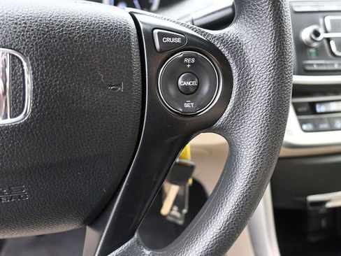 Used 2013 Honda Accord LX image 28