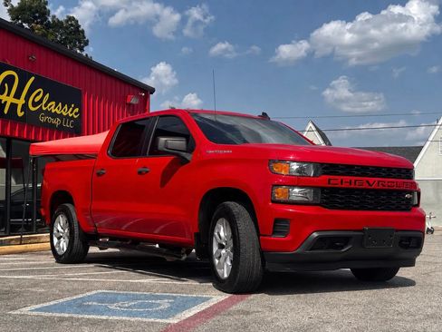 Used 2019 Chevrolet Silverado 1500 Custom w/ Custom Value Package RWD image 2