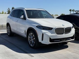 Used 2025 BMW X5 xDrive40i w/ Premium Package AWD/4WD video 1