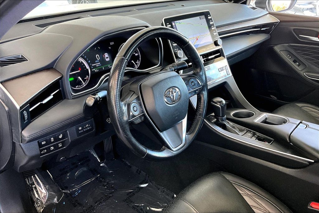 Used 2021 Toyota Avalon Limited w/ Advanced Safety Package FWD image 17