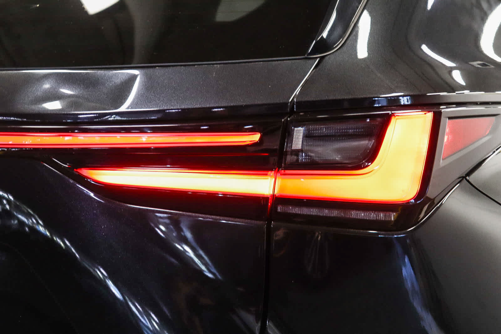 Used 2024 Lexus NX 350h AWD w/ Vision Package image 7