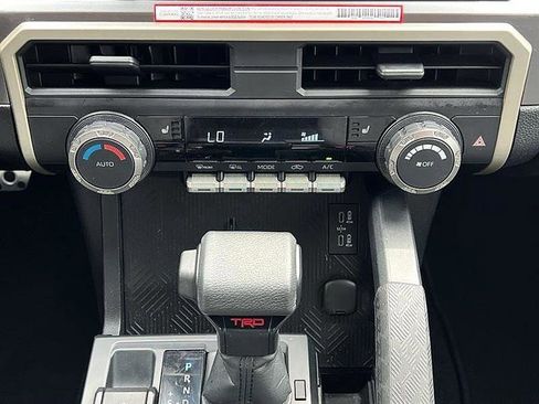 Used 2024 Toyota Tacoma TRD Sport image 37