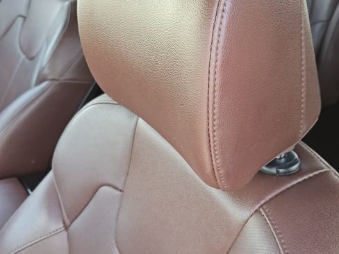 Certified 2024 Kia Telluride EX w/ EX Captain's Chair Package FWD image 13