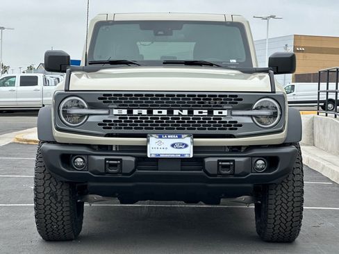 New 2026 Ford Bronco Badlands w/ Sasquatch Package AWD/4WD image 8