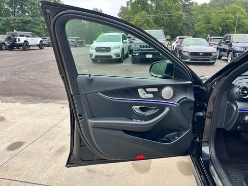 Used 2023 Mercedes-Benz E 350 4MATIC Sedan image 27