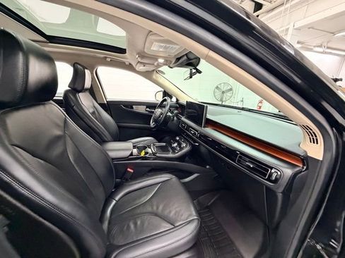 Used 2023 Lincoln Nautilus Reserve w/ Equipment Group 201A image 33