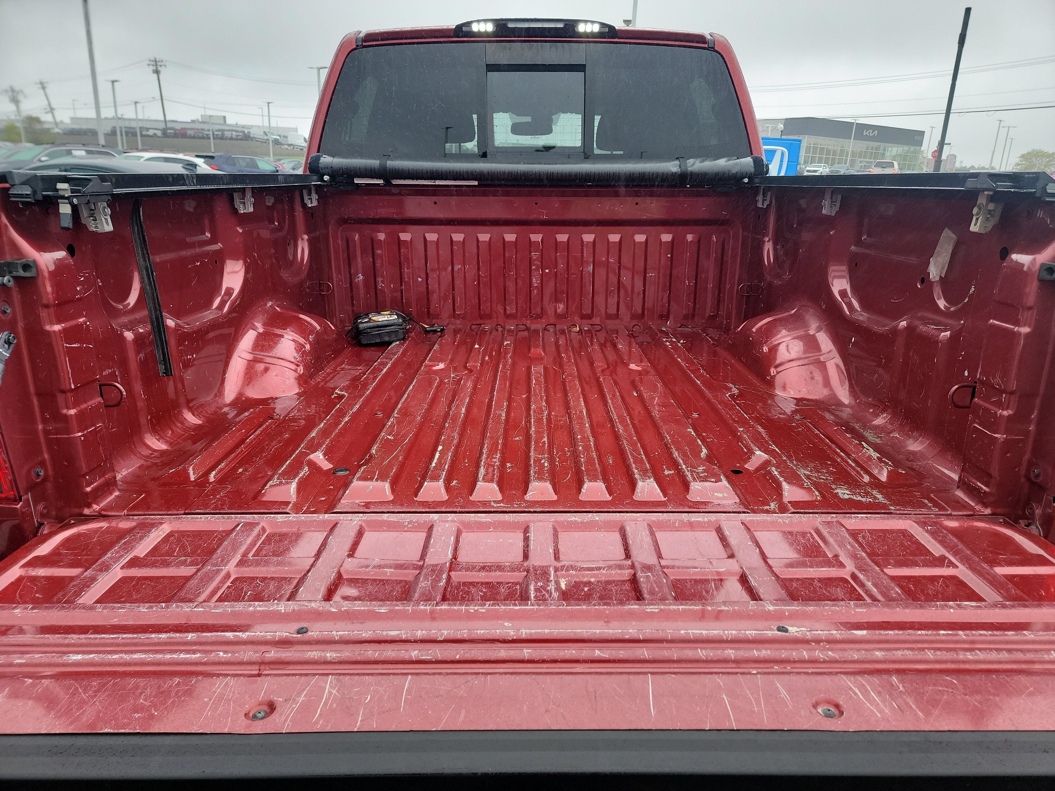 Used 2019 Nissan Titan SV w/ SV Convenience Package AWD/4WD image 25