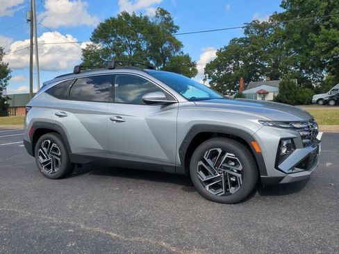 Used 2026 Hyundai Tucson Limited FWD image 2