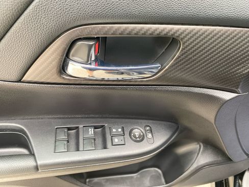 Used 2017 Honda Accord Sport image 20