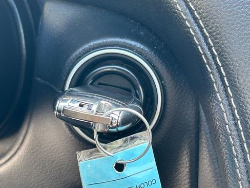 Used 2011 Mercedes-Benz SL 550 SL 550 image 37