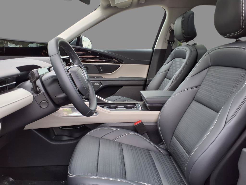 New 2025 Lincoln Nautilus Reserve AWD/4WD image 5