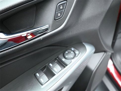 Used 2025 Chevrolet Trax LS image 20