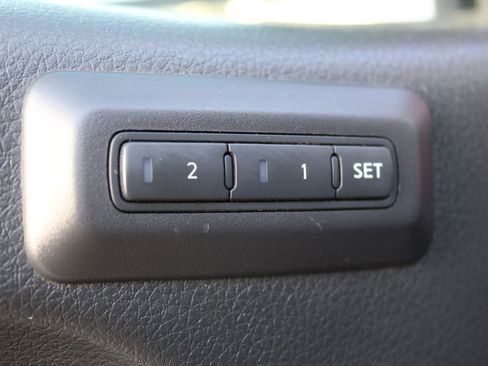 Used 2018 Nissan Titan Platinum Reserve w/ Platinum Utility Package image 21