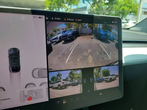 Used 2022 Tesla Model Y Performance AWD/4WD image 23