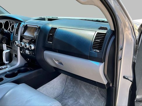 Used 2010 Toyota Sequoia Limited AWD/4WD image 17