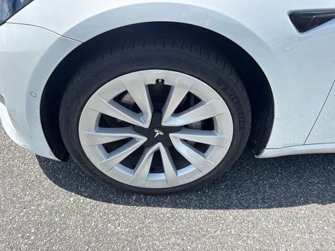 Used 2022 Tesla Model 3 Long Range AWD/4WD image 10