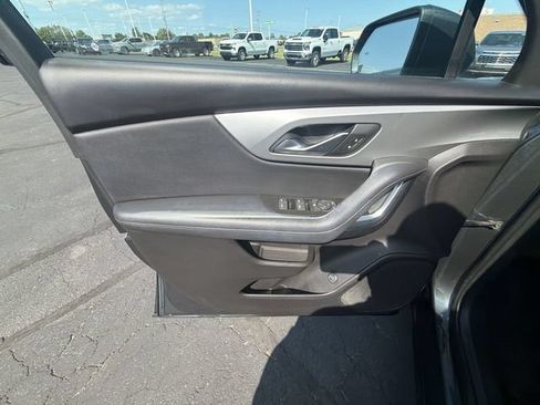 Used 2020 Chevrolet Blazer LT FWD image 21